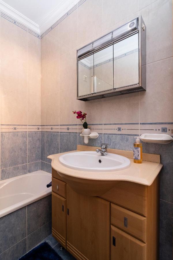 Gonzalo'S Guest Apartments - Nazare 1Br Sea View Εξωτερικό φωτογραφία